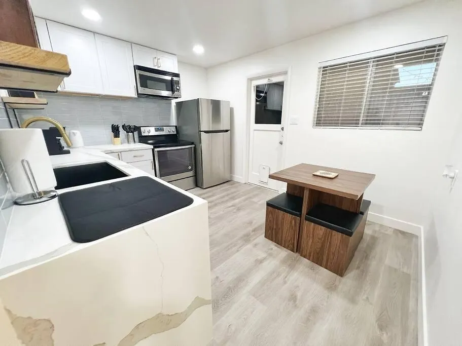 Urban Explorer: 2Br Asu & Mill Tempe